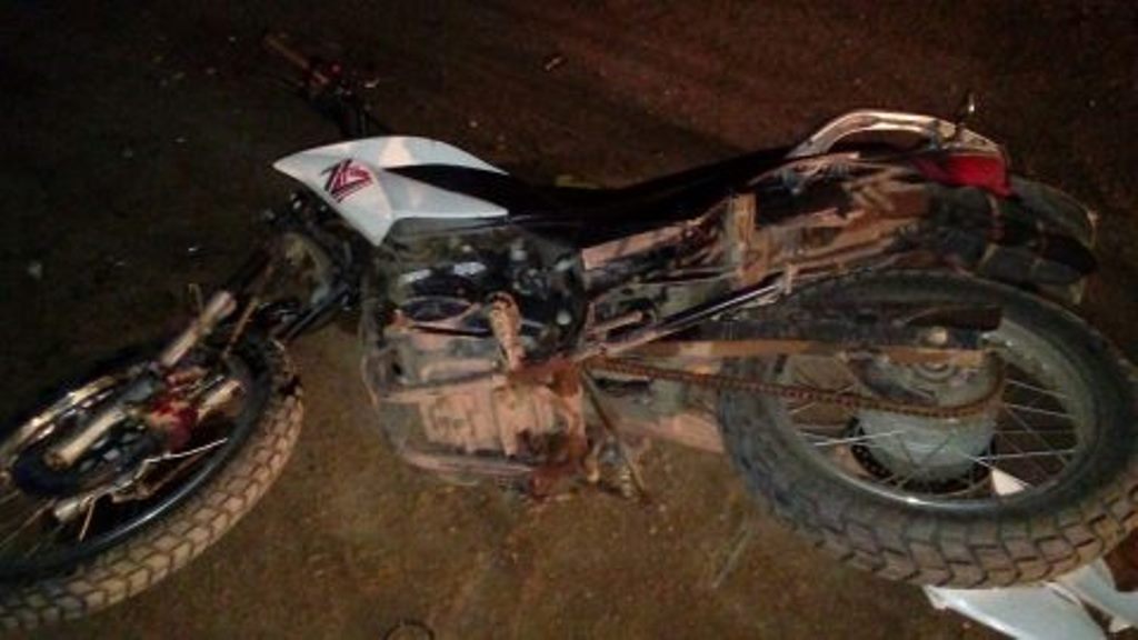 accidente en colonia caroya moto 