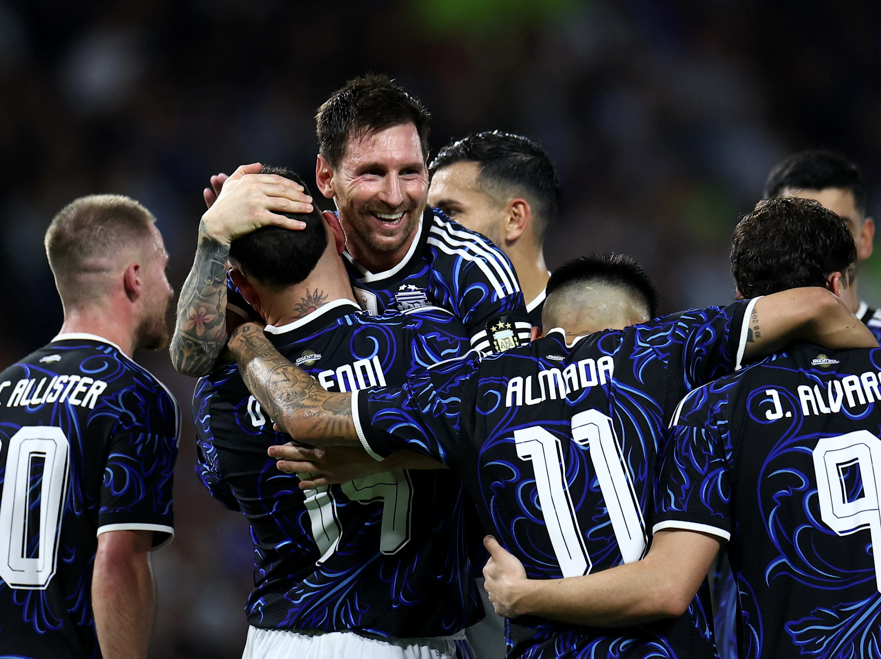 Orgullo: Messi se despide de la Selección con récord de goles y un buen número de títulos thumbnail