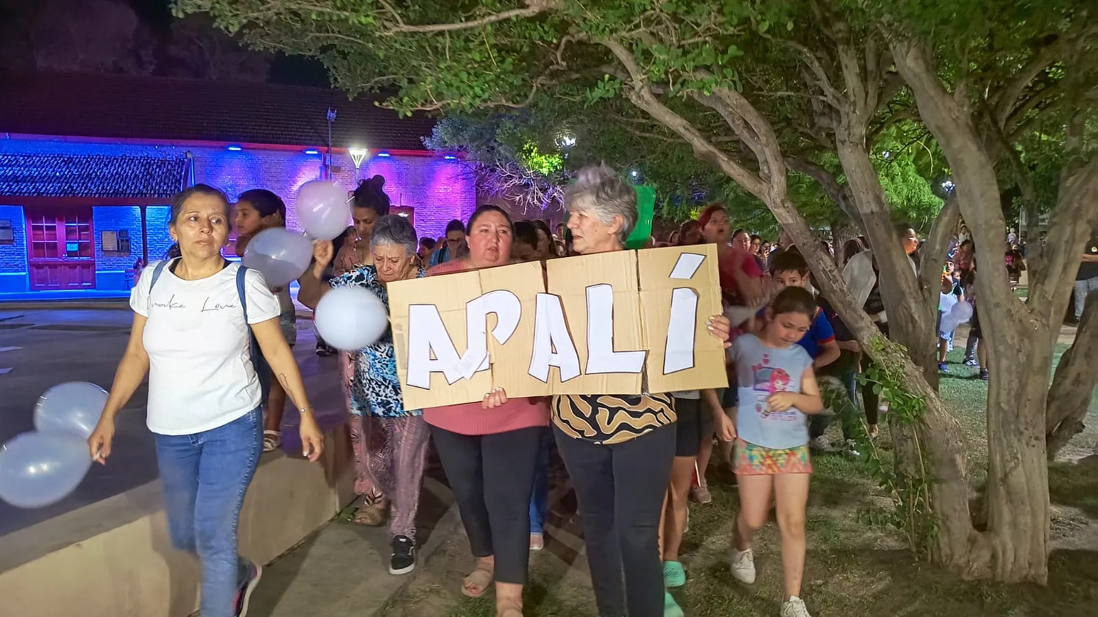 Crimen de Aralí Vivas: comienza el juicio contra su madre, su padrastro y un amigo thumbnail