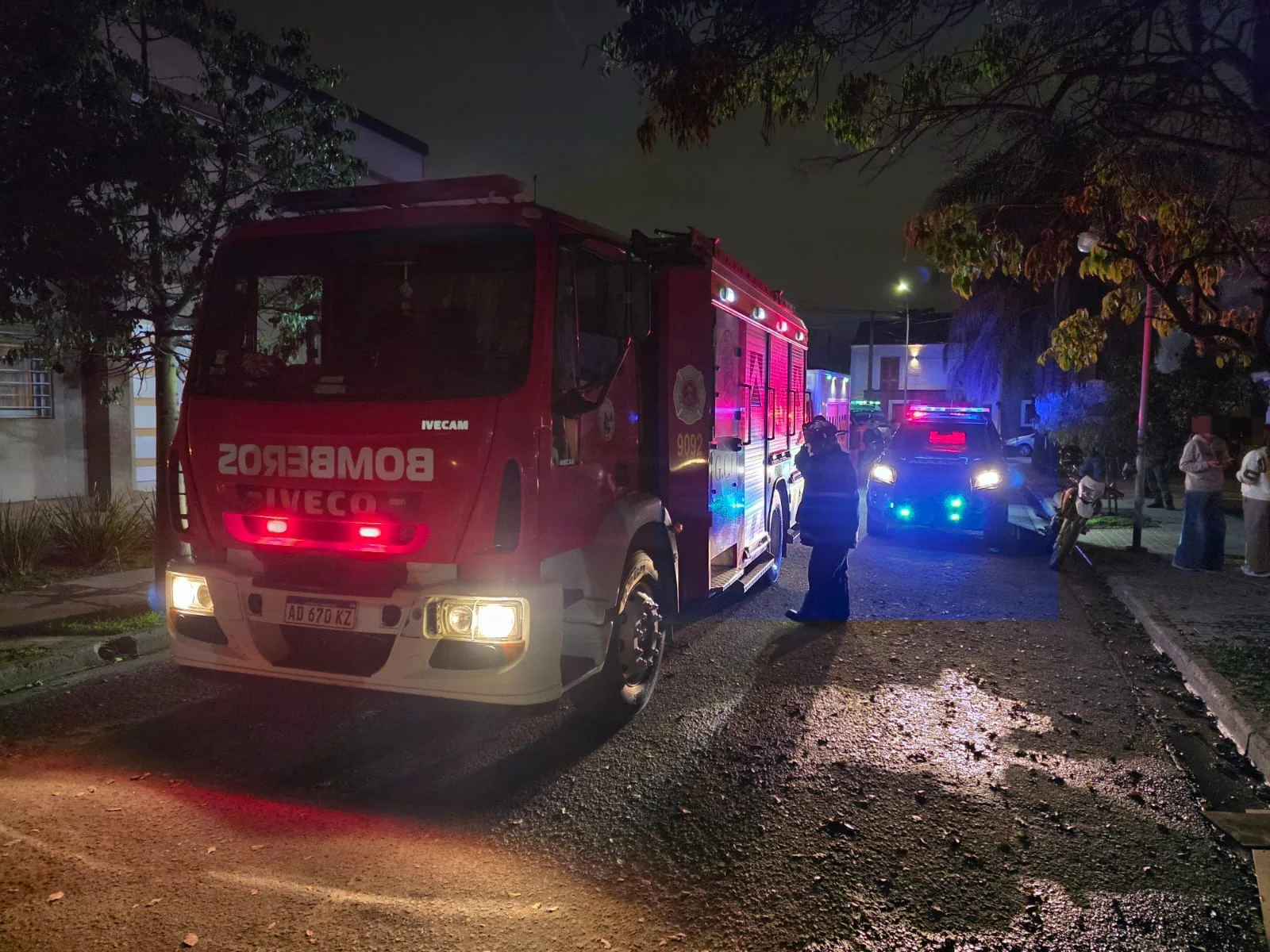 Un hombre de 55 años falleció, tras el incendio de una vivienda de barrio Tejas del Sur thumbnail