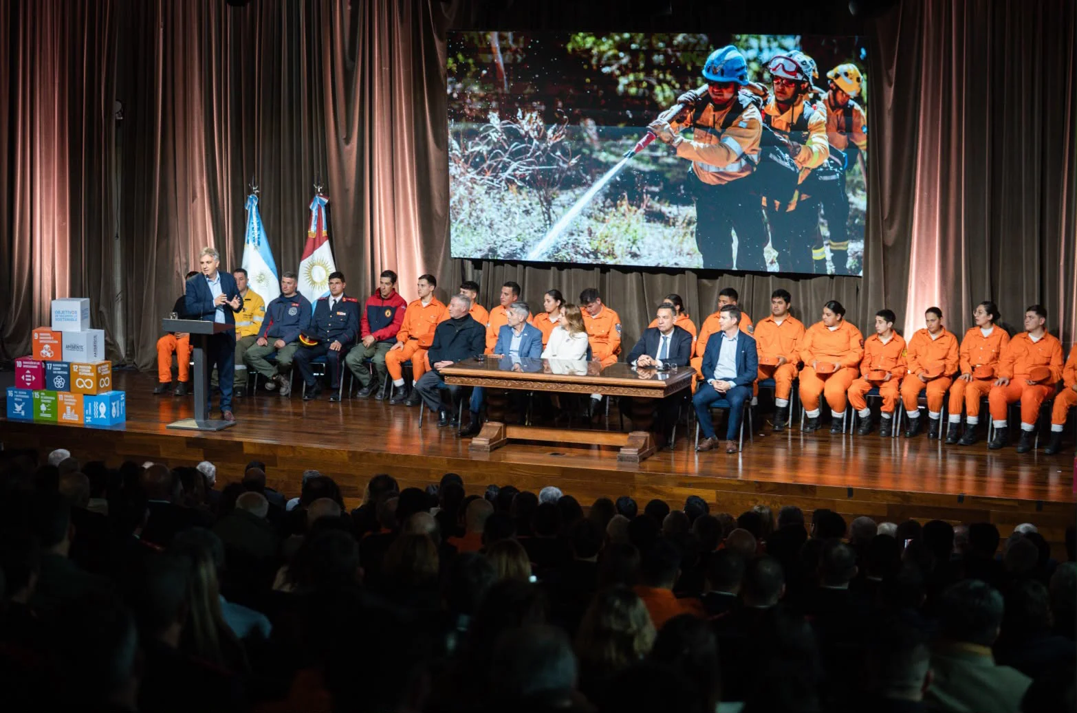Bomberos Voluntarios: la Provincia destinó $1.170 millones para fortalecer 65 cuarteles thumbnail