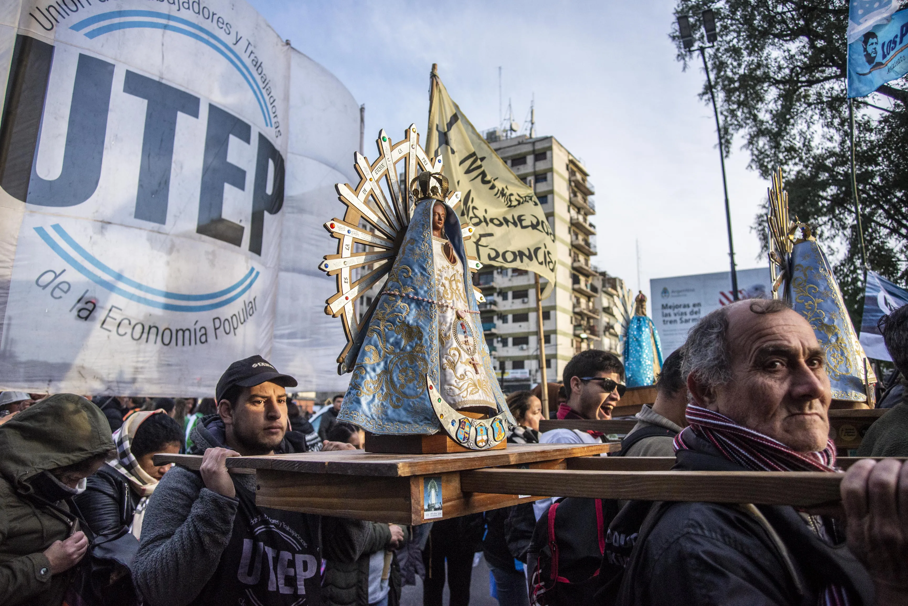 San Cayetano: gremios y movimientos sociales cordobeses marchan hoy hacia la Catedral thumbnail