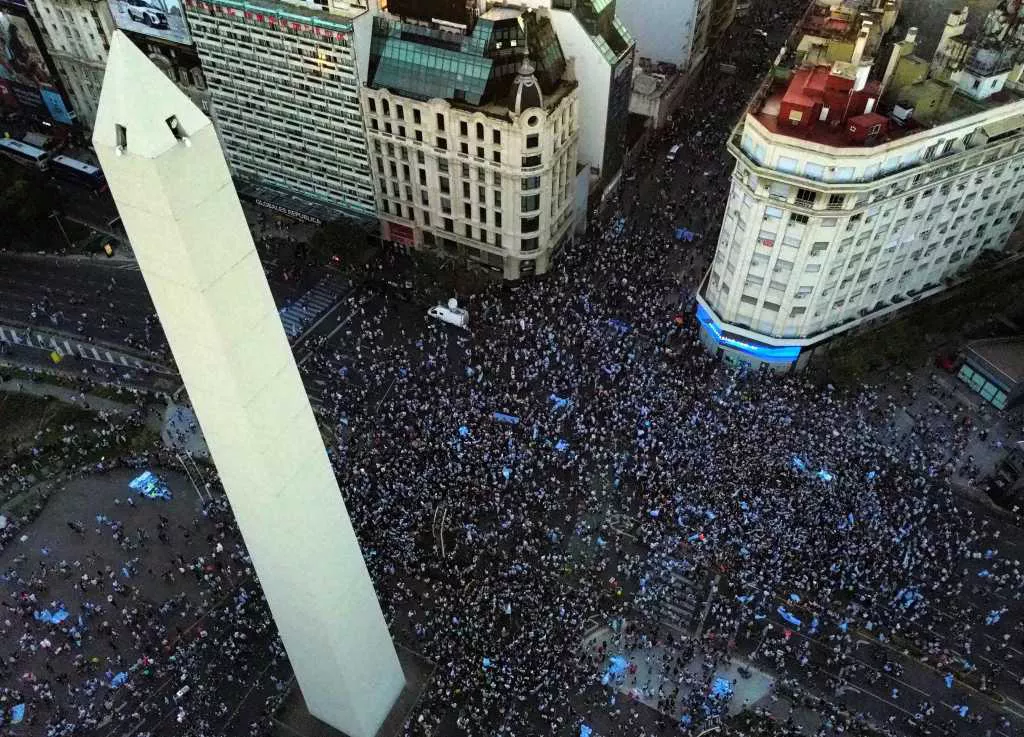 Obelisco festejos by NA