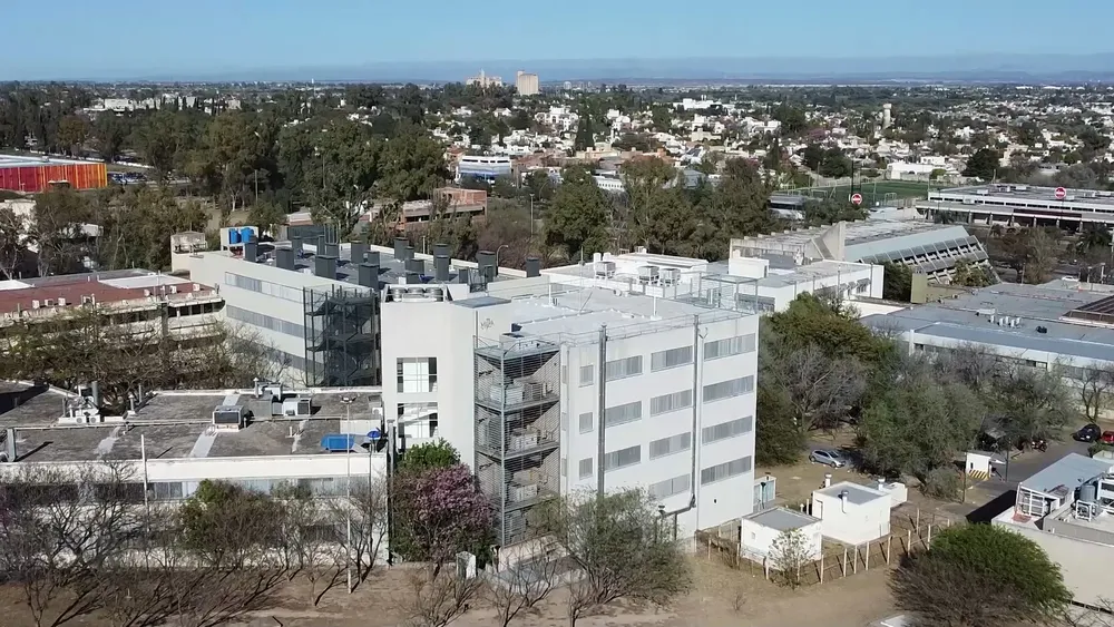 inauguran nuevo Edificio Torre y remodelaciones en FCQ4