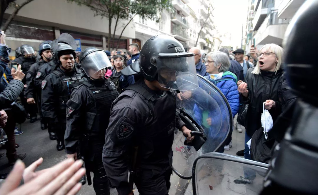 Represión frente a casa de CFK by NA