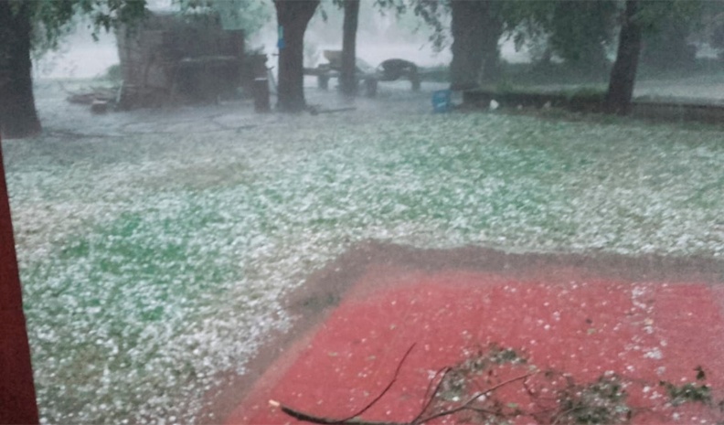 Granizo en el sur de Córdoba by Puntal