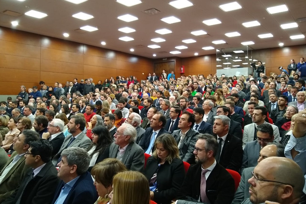 Aula magna Derecho Fernández by Igna Martín
