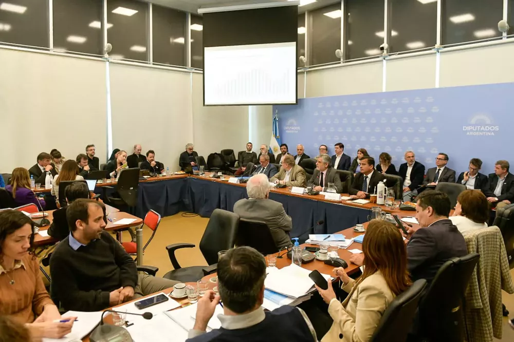 presupuesto diputados 2023 by @filmusdaniel