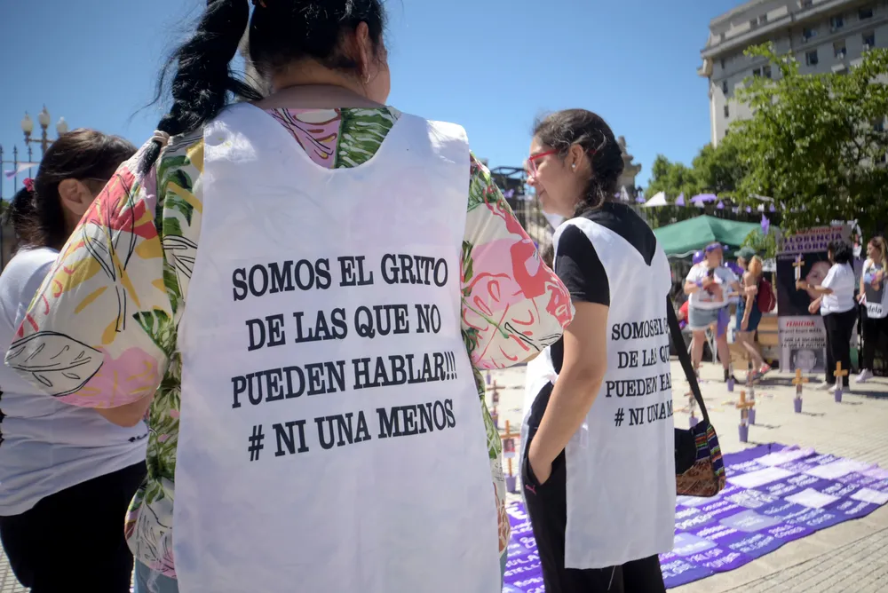25-11-2023_buenos_aires_familiares_de_victimas