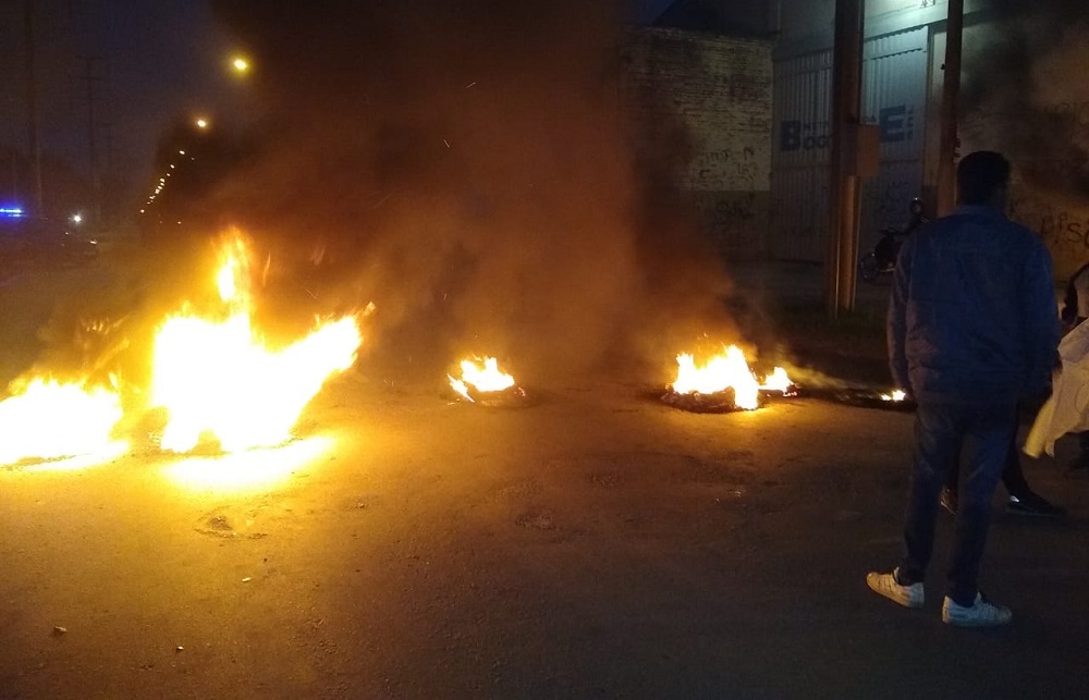 Corte de vecinos por el crimen en barrio San Lucas - LMN Corte de vecinos por el crimen en barrio San Lucas - LMN