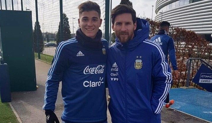 Julian alavreaz y Leo Messi 1