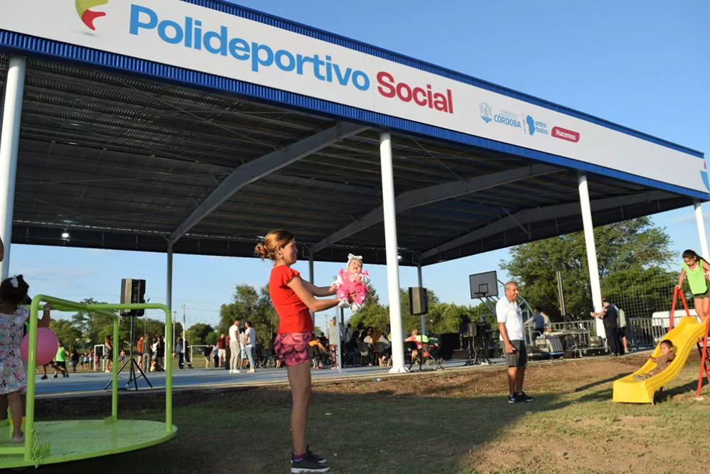 POLIDEPORTIVO Rio IV by prensa.cba