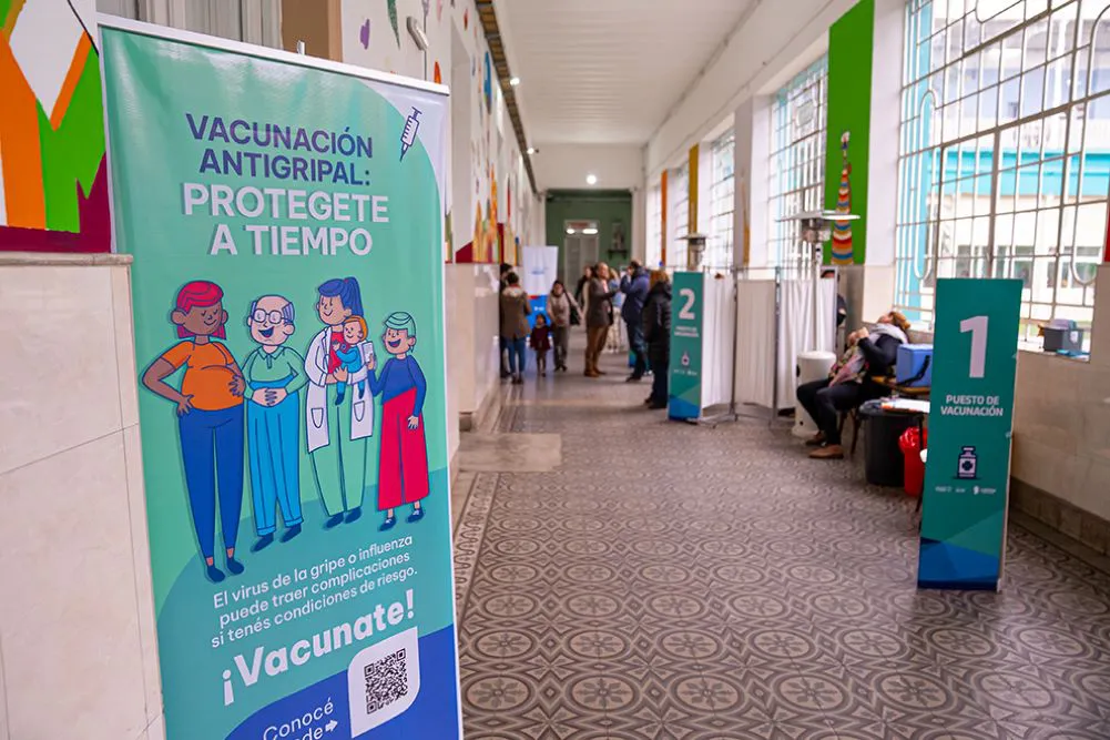 Vacunatorio by prensa.cba
