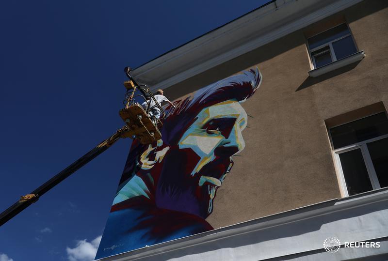 messi mural