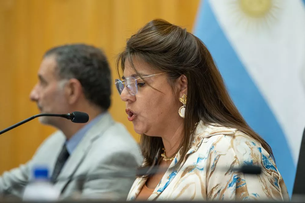 Unicameral 3