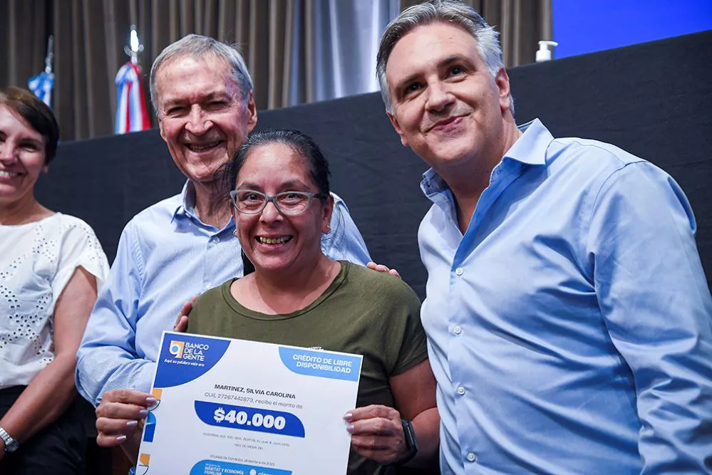 Banco de la Gente 2 by prensa.cba