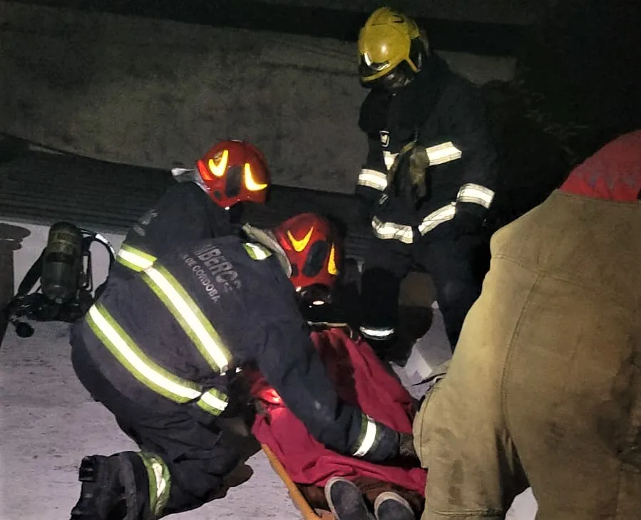 Incendio en una vivienda de barrio Las Palmas 02