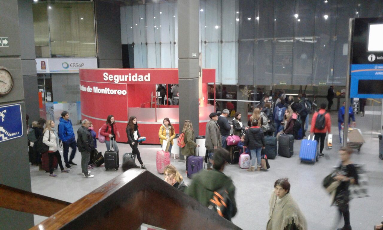 terminal de omnibus turismo by moni hernandez (3)