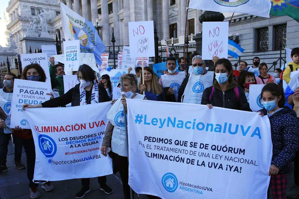 protesta por ley creditos uva