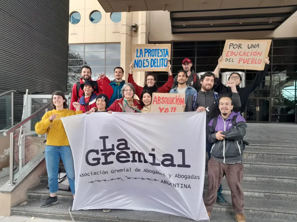 Radio abierta solidaria con los estudiantes imputados por la toma del Pabellón Argentina UNC 2