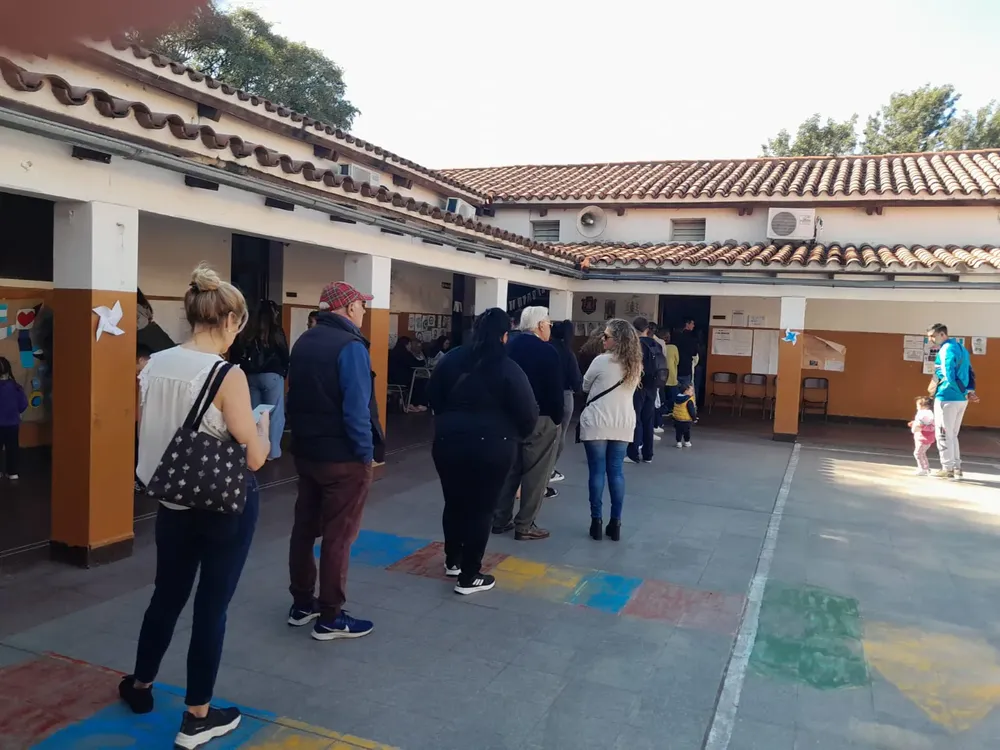 Elecciones 2023 Escuela provincial Olmos by gentileza