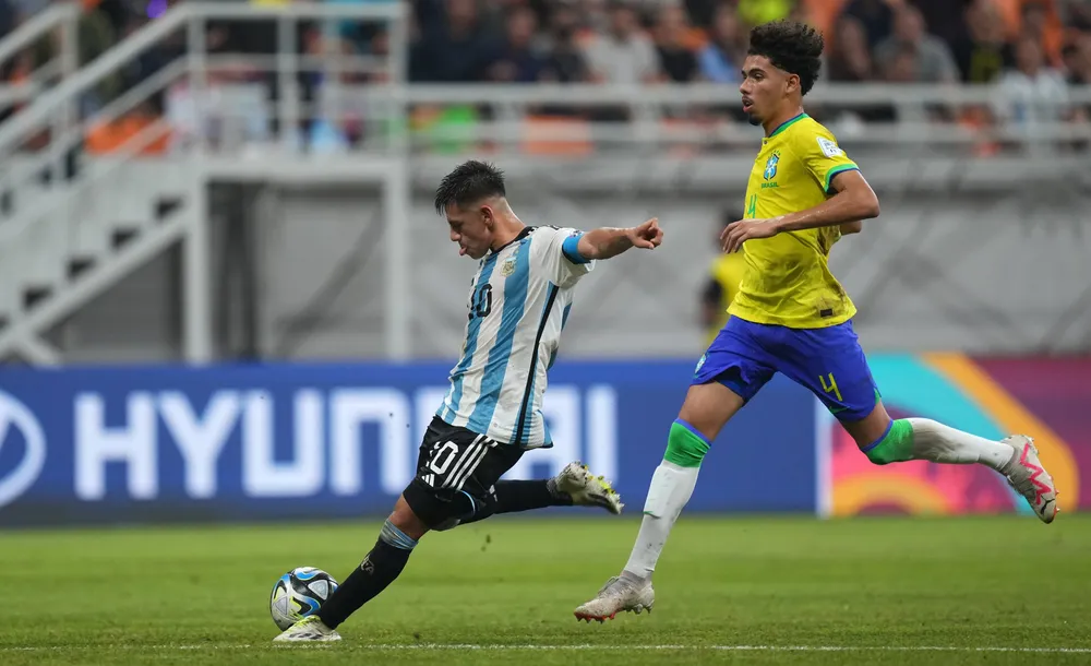Claudio Diablito Echeverri, Sub 17 (Twitter Selección Argentina) 02
