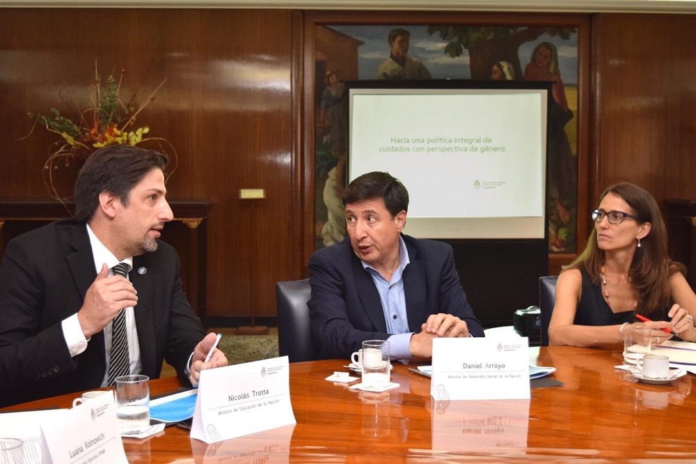 Reunión interministerial género prensa Ministerio de la Mujer 01