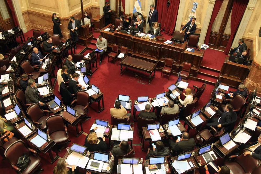 Senado sesión by NA