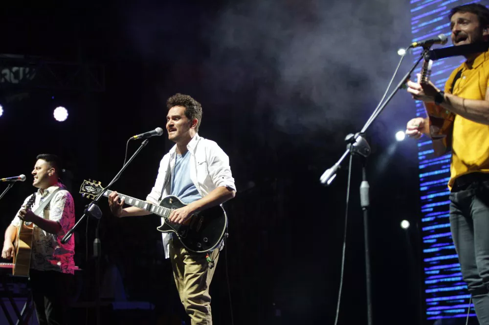 Ahyre en Jesús María (prensa Festival)