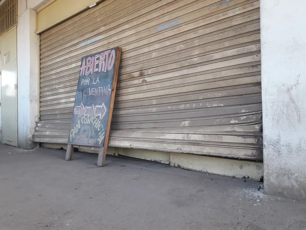robo a una panadería by @JavierSassi