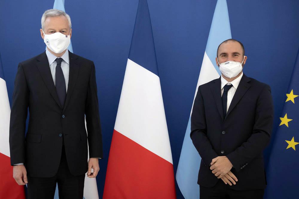 artín Guzmán, se reunió este viernes en la ciudad de París con su par de Finanzas francés, Bruno Le Maire © gentileza