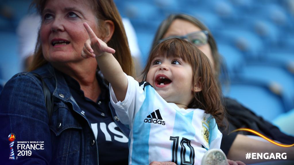 argentina hinchas futbol femenino Francia 2019