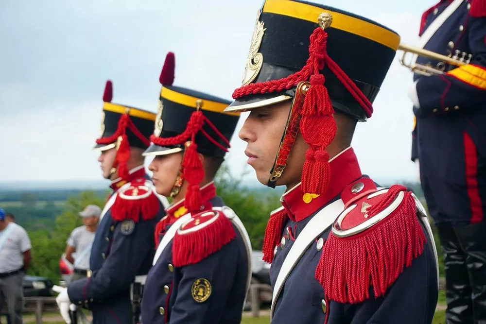 Desfile por San Martín en Córdoba: cómo es el esquema de cortes y desvíos de colectivos thumbnail