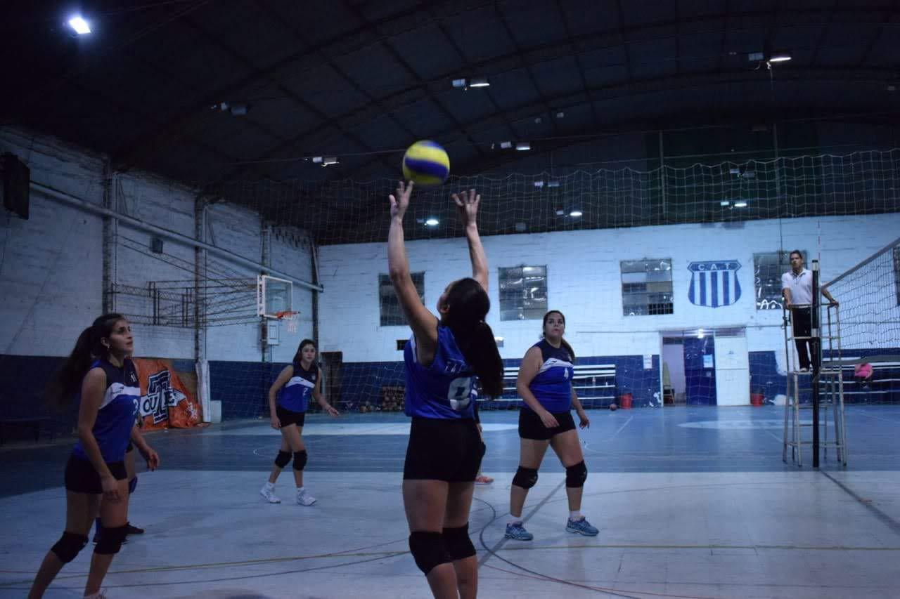 Azul Borletto Talleres Voley