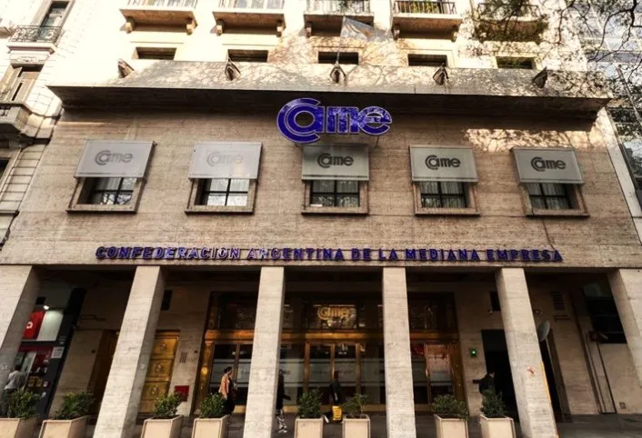 Fuerte desmentida de la CAME al Gobierno: afirmó que las familias se endeudan para comer thumbnail