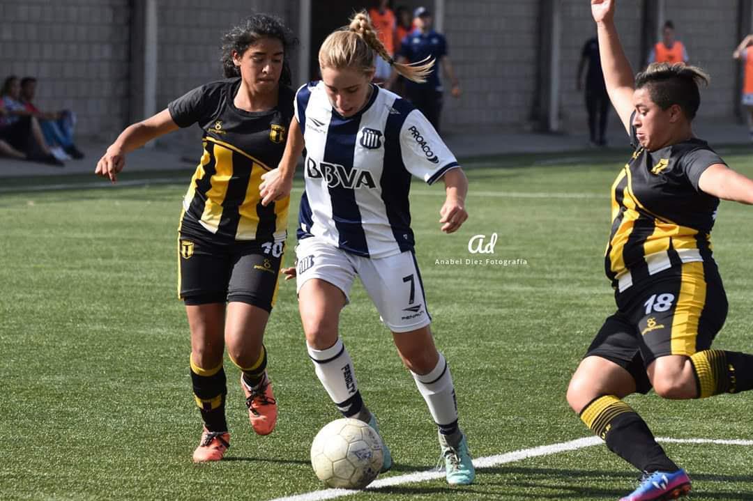 Mariana Alisio - Talleres fútbol femenino