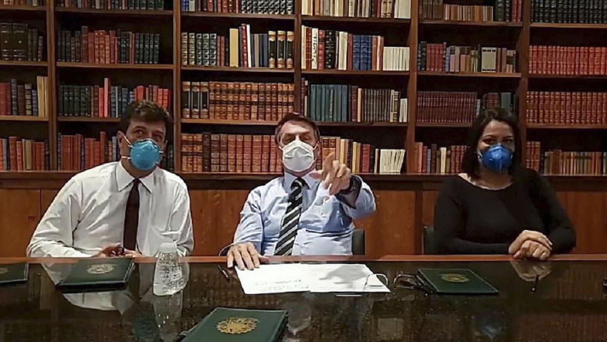 bolsonaro con barbijo Telam