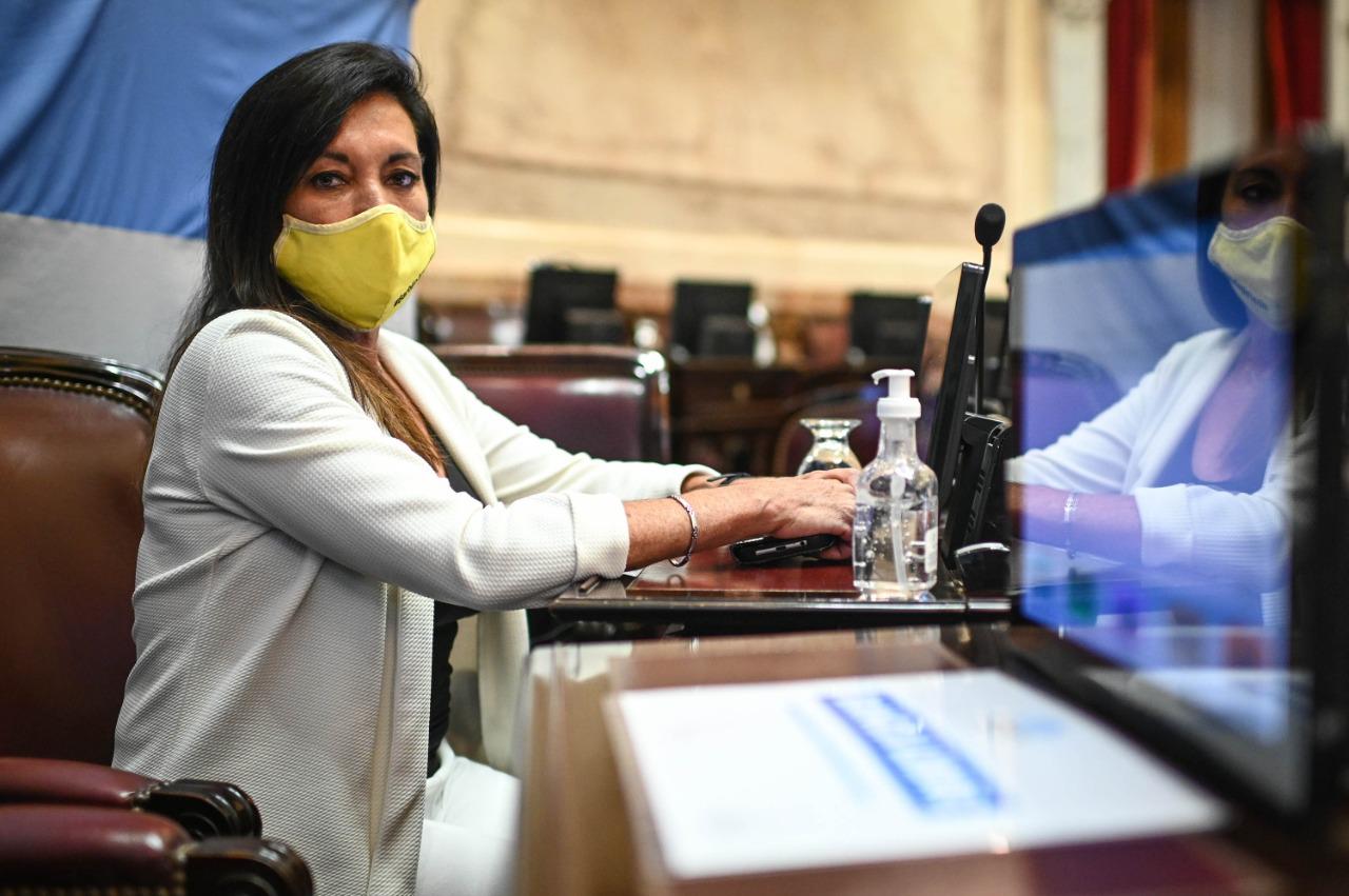Laura Rodriguez Machado prensa