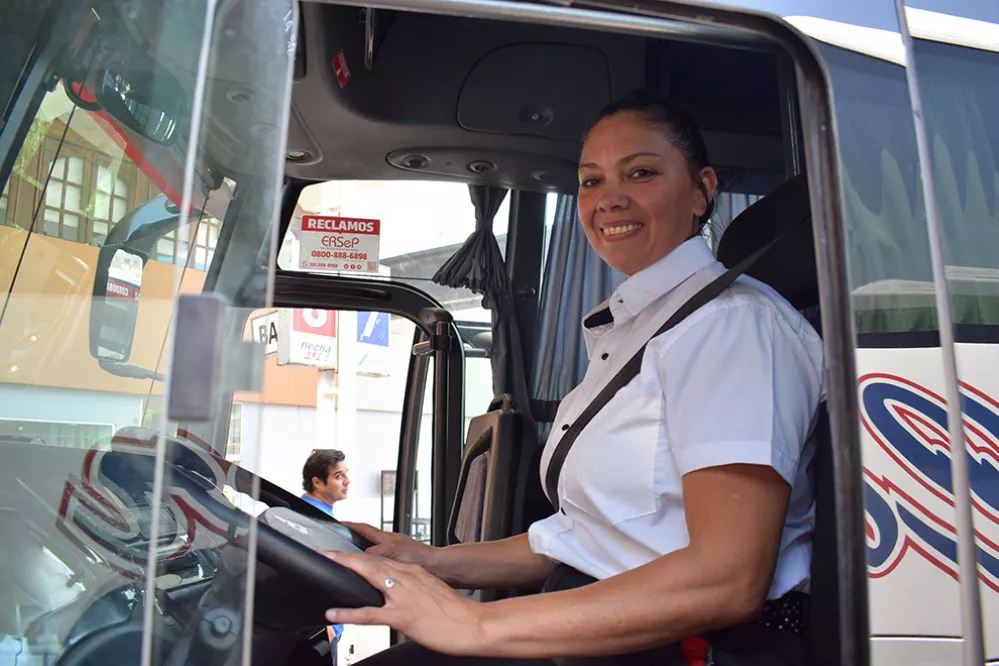 El Transporte Interurbano Incorpor A La Primera Mujer Conductora