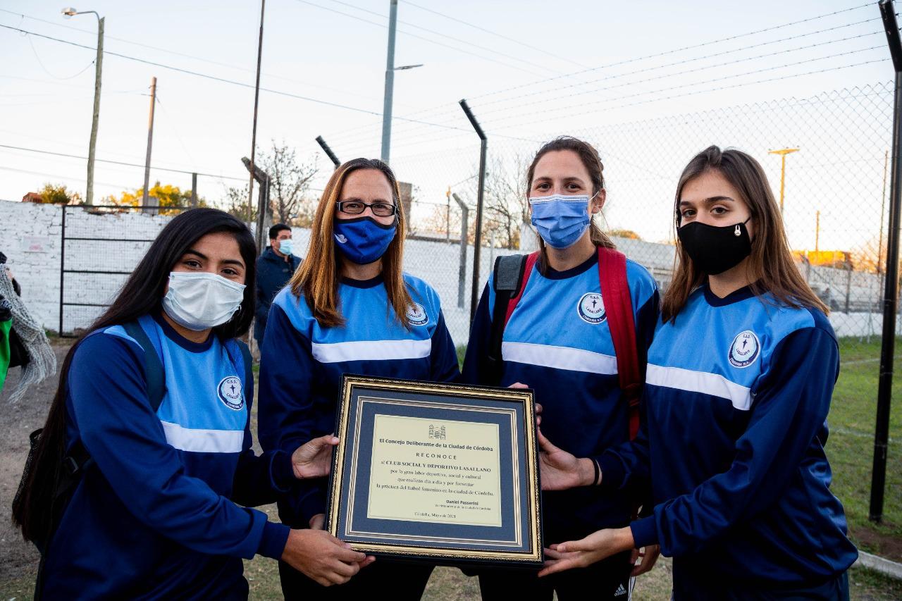 Lasallano femenino Lasallano femenino