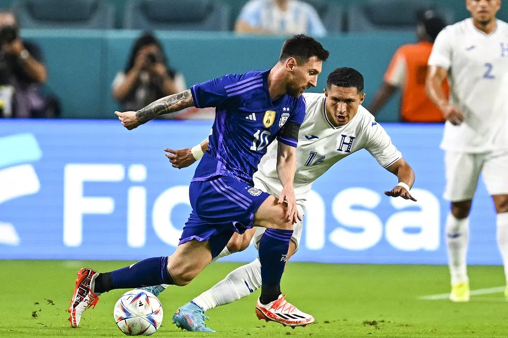 messi arg honduras telam