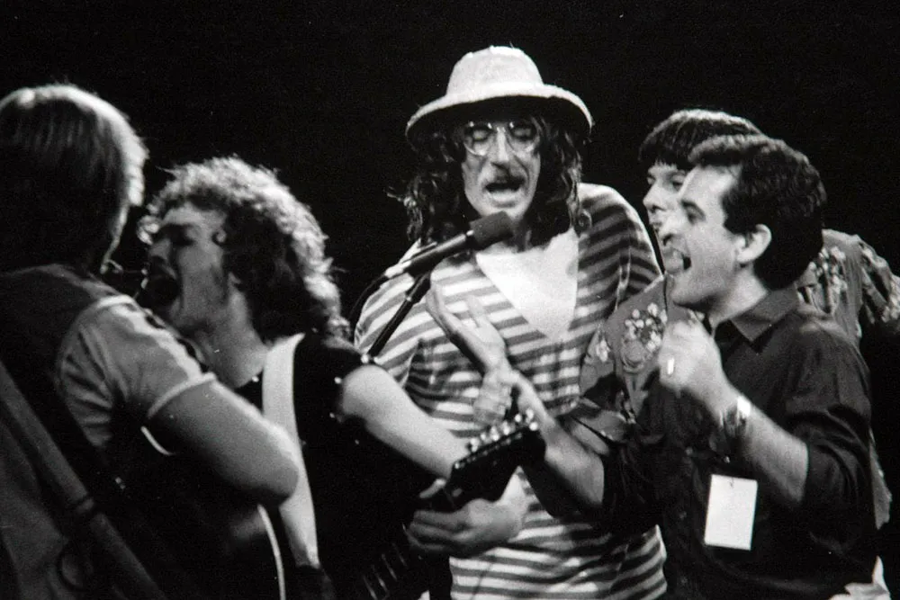Mario Luna con charly-leon-raul- iturri 82