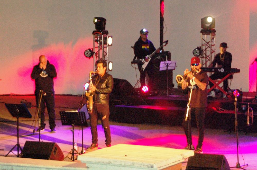 Dancing Mood en El Griego by Romina Barral