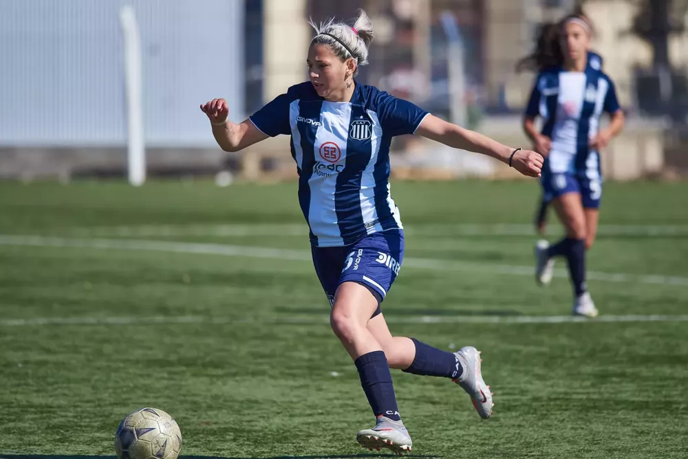 Fútbol Femenino AFA: Talleres visitó a Midland - Club Atlético Talleres