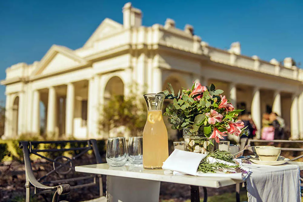 Estancia La Paz, en Ascochinga, cuenta con restaurante y alojamiento