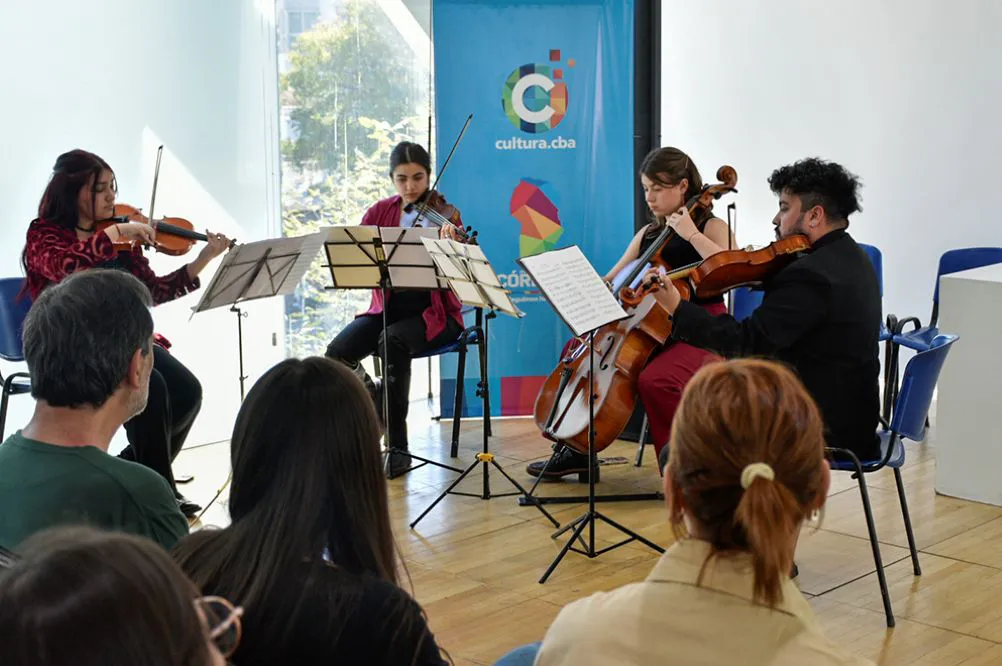 Está abierta la convocatoria al festival Nuestro arte es trabajo, orientado a estudiantes y graduados universitarios thumbnail