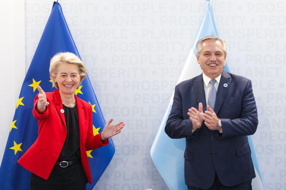Alberto con Úrsula von der Leyen