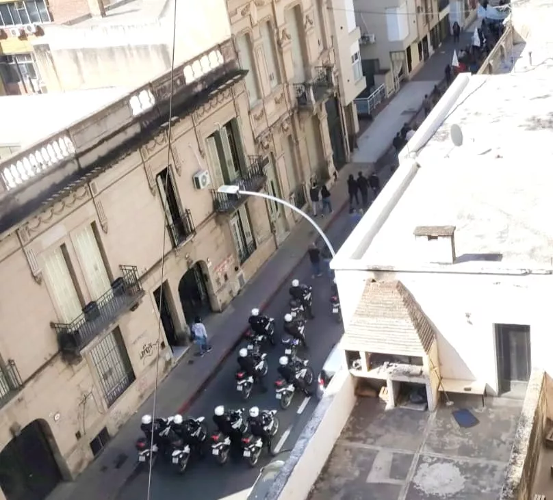 Policía escolta la movilización del SUOEM