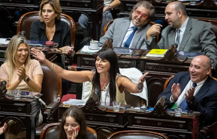 El Senado debate los pliegos de legisladores electos y la oposición impulsa la impugnación de Villaverde thumbnail