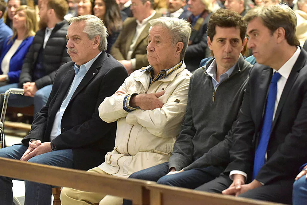 El gobierno convocó a una misa por la Paz y la Fraternidad de los argentinos. La opocisión no fue.